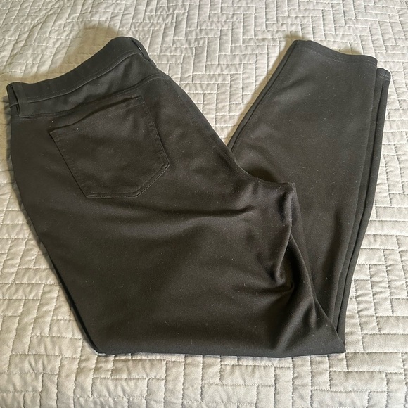Simply Vera Black Skinny Pants - Picture 3 of 4